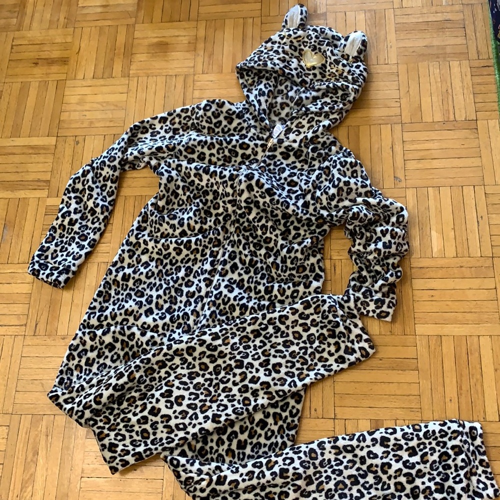 Leopard Print Women's Pajama Set